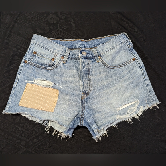 Levi's Shorts Jeans - Picture 1 of 5